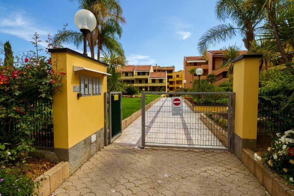 Ferienwohnung Garage, Piscina, Accesso A Mare E Pista Ciclabile Sanremo Exterior foto